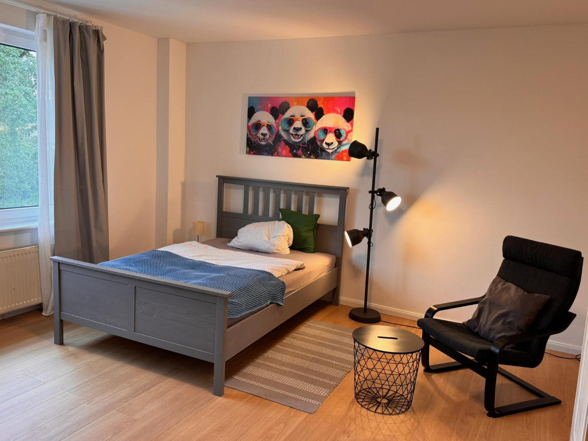 Fc-Apartmenthaus Falkensee Mit Grossem Garten Und Pkw Stellflaechen ภายนอก รูปภาพ