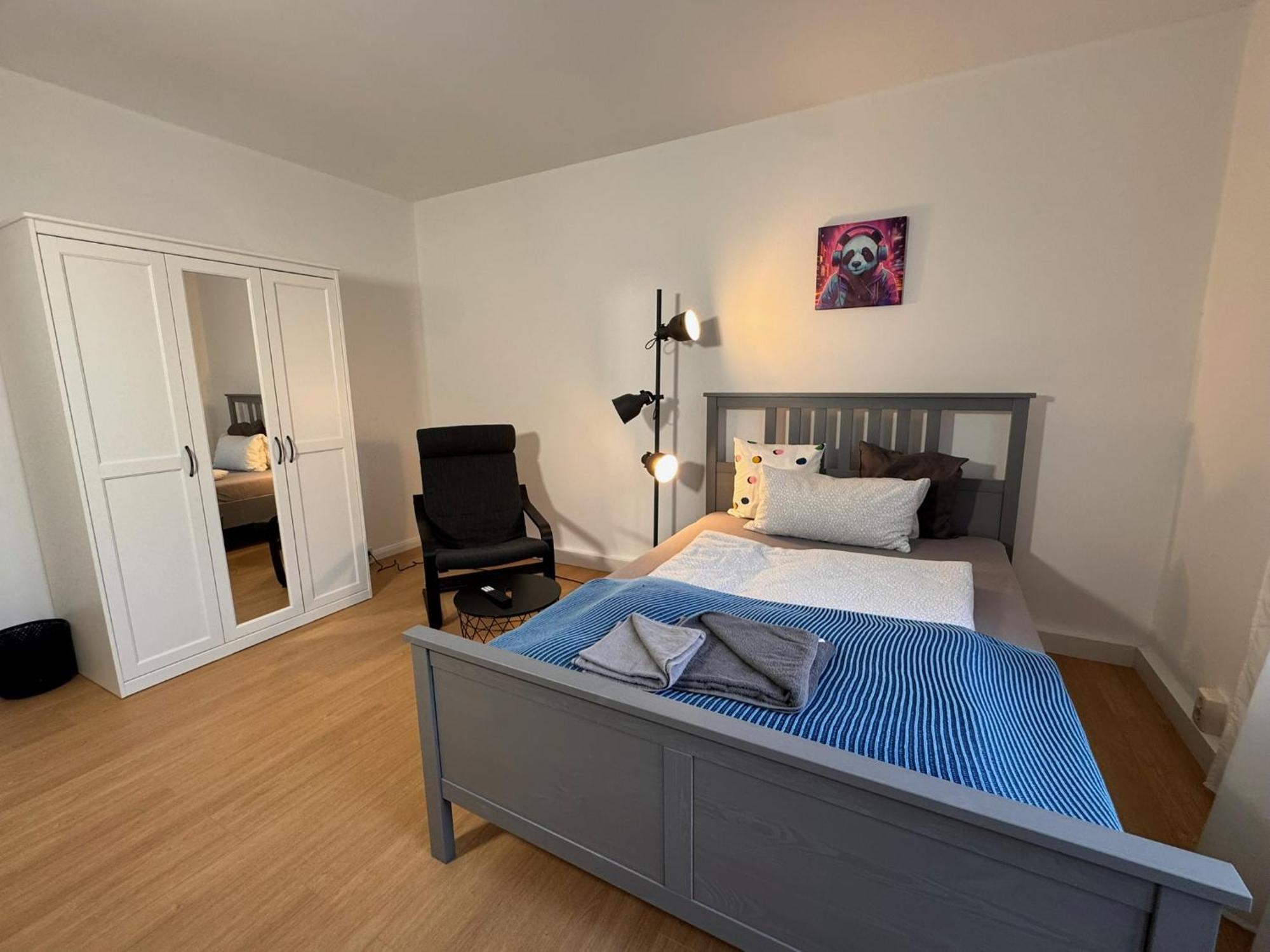 Fc-Apartmenthaus Falkensee Mit Grossem Garten Und Pkw Stellflaechen ภายนอก รูปภาพ